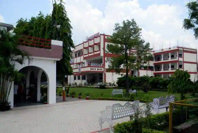 The Lucknow Public Collegiate