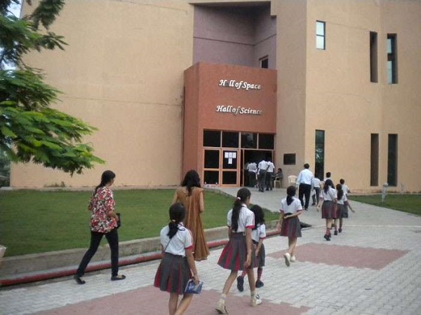 School Gallery 166