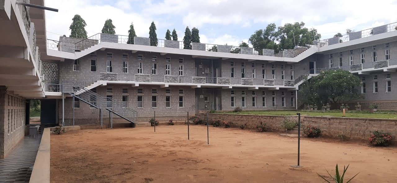 KLE Basava Residential Gils School