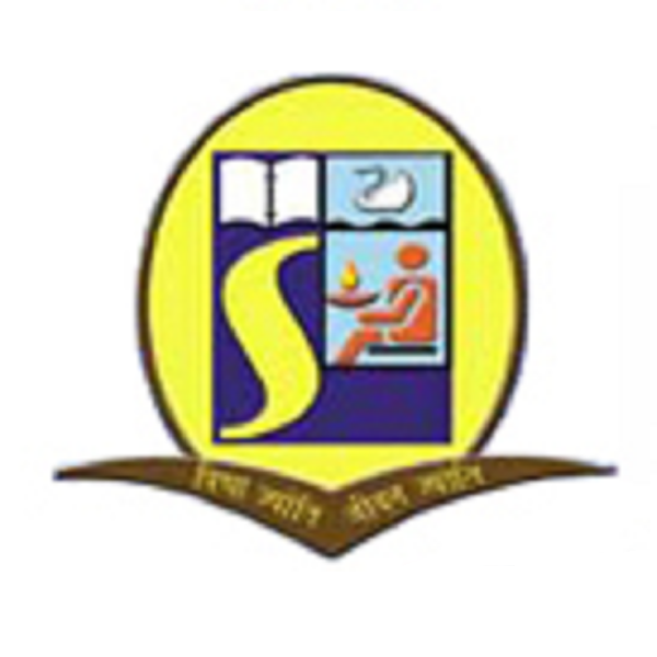 Lakes International School